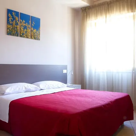 Il Fiore In Stanza Pensión 3*